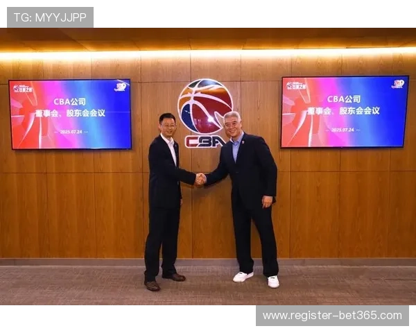 莱因克尔坚,信西蒙斯无,意外碰撞导,足彩狗,足球赛事平台,足球比赛资讯,足球赛事数据,足球赛事信息